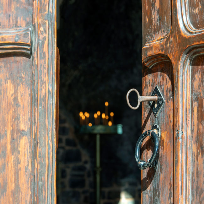 Haunted Speakeasy Halloween Shot Station Ideas